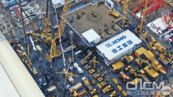 2020 上海<a  data-cke-saved-href=http://news.d1cm.com/special/baumachina/ href=http://news.d1cm.com/special/baumachina/ target=_blank>宝马展</a>徐工展区