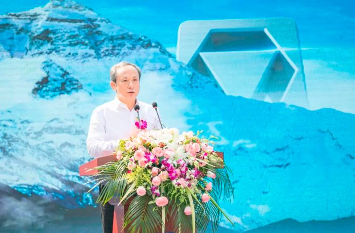 徐工有限、徐工机械董事长、党委书记王民